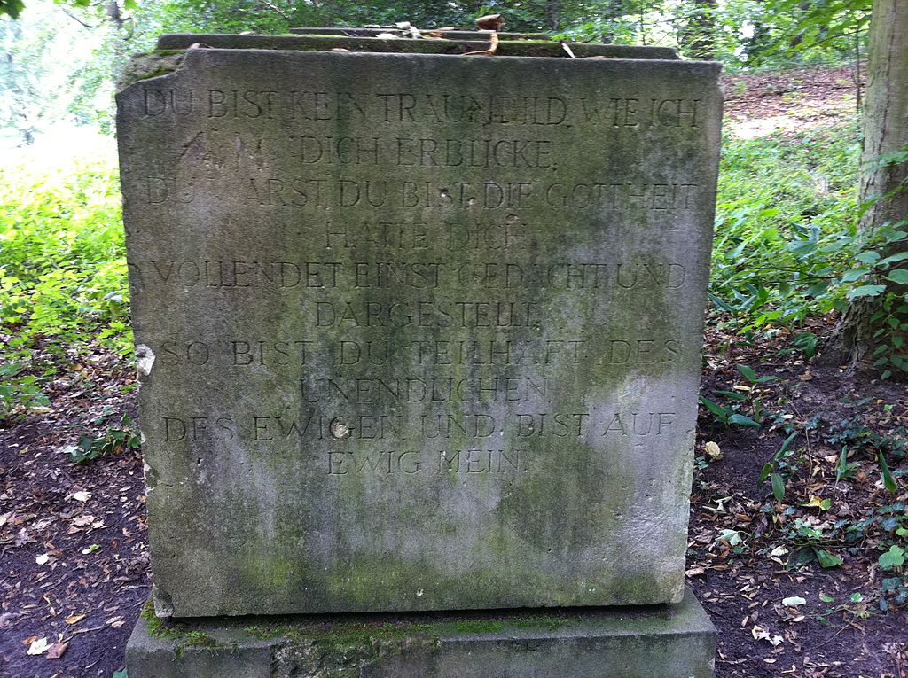 1024px-Elsendenkmal_Kladow3