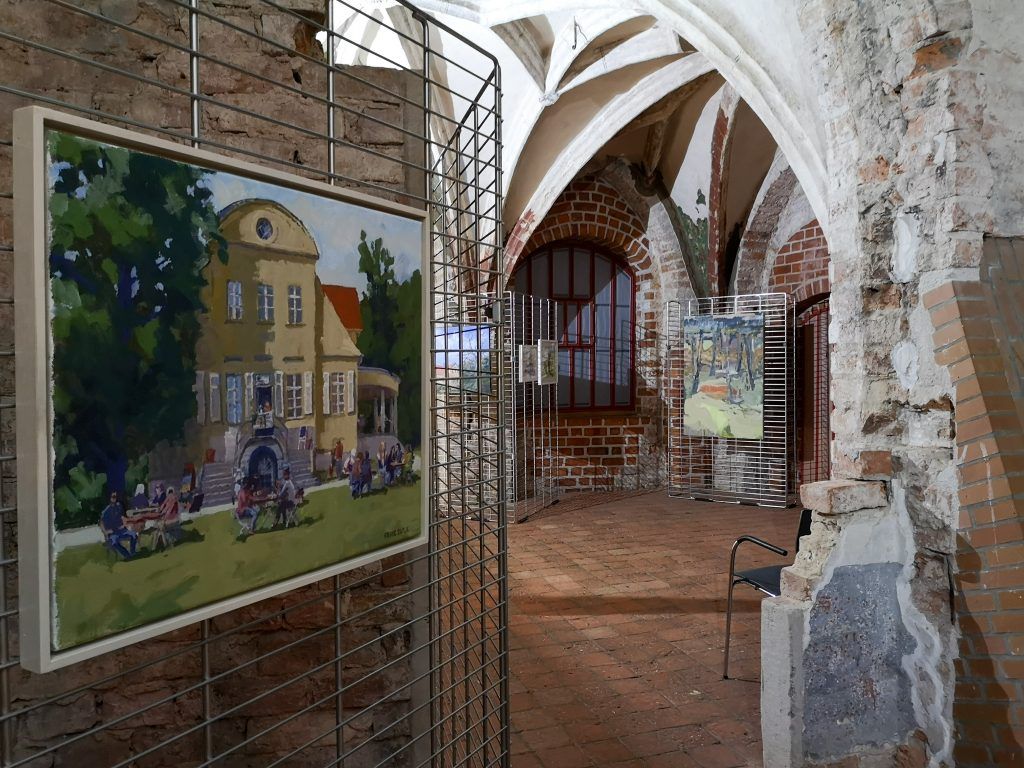 Gotisches_Haus_Sommer_in_Neukladow